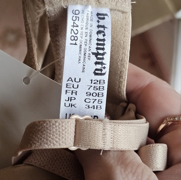 B.tempt'd conversion nudes bra NWT size 34 b - Picture 5 of 5